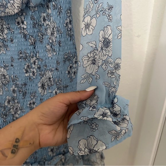 Vine and Valley Baby Blue Floral Dress Size Large - Picture 9 of 9